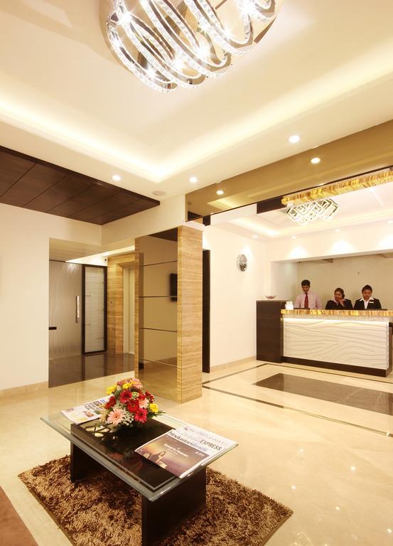 Hotel Columbus Mumbai Exterior photo