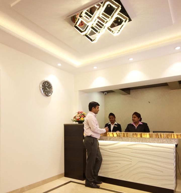 Hotel Columbus Mumbai Exterior photo