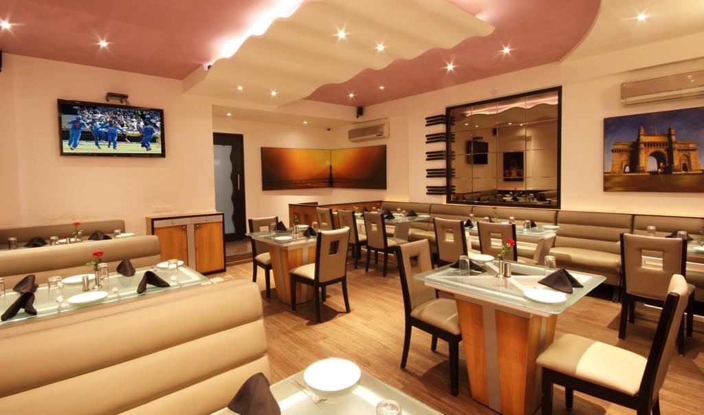 Hotel Columbus Mumbai Exterior photo